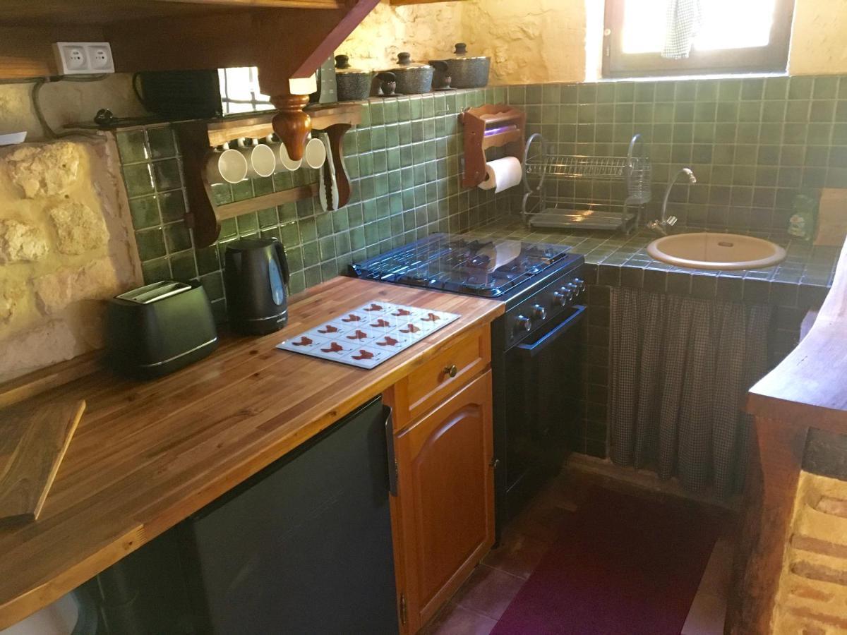 Le Petit Chateau - Adults Only Property Le Bugue Exterior photo